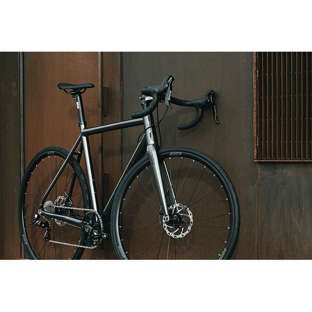 Bicicleta Endurance Undefeated Graphite - 11 velocidades 19