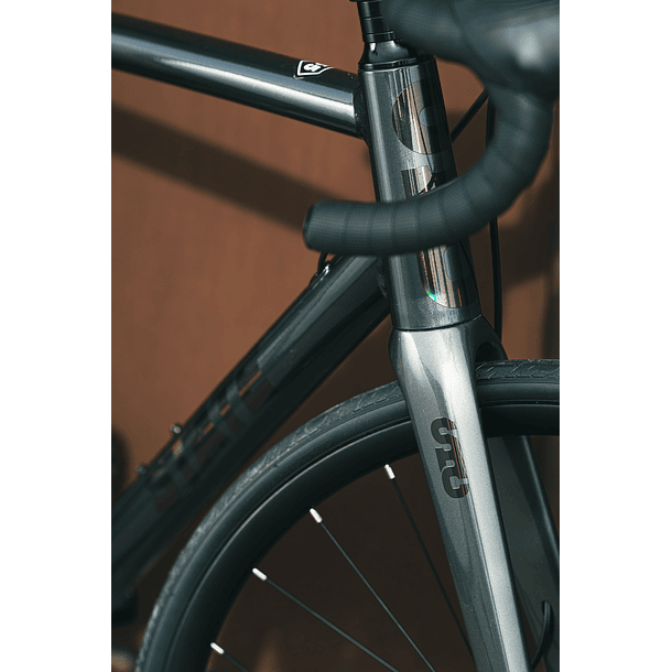 Bicicleta Endurance Undefeated Graphite - 11 velocidades 27