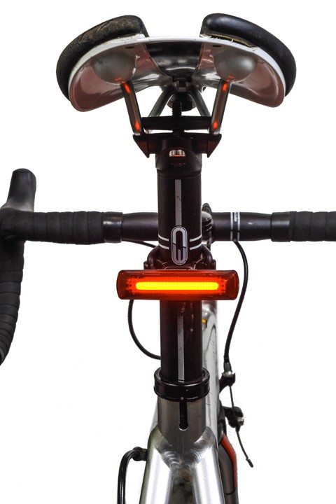Luz trasera Bontracker Cyborg - 135lm 3