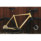 Bicicleta gravel 6061 All Road Dune Tan - 11 velocidades 11