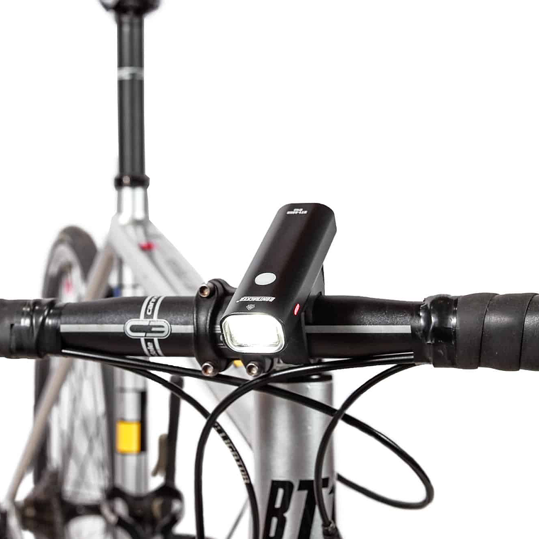 Luz delantera Bontracker st-VZO - 445lm 2