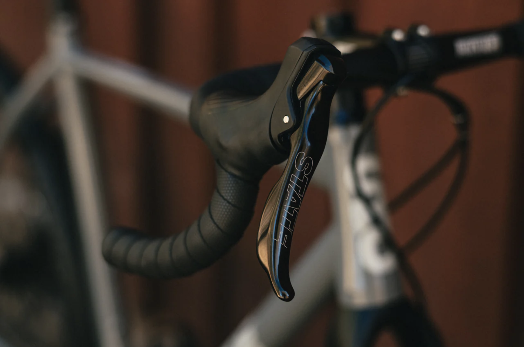 Bicicleta gravel 6061 All Road Granite Grey - 11 velocidades 9