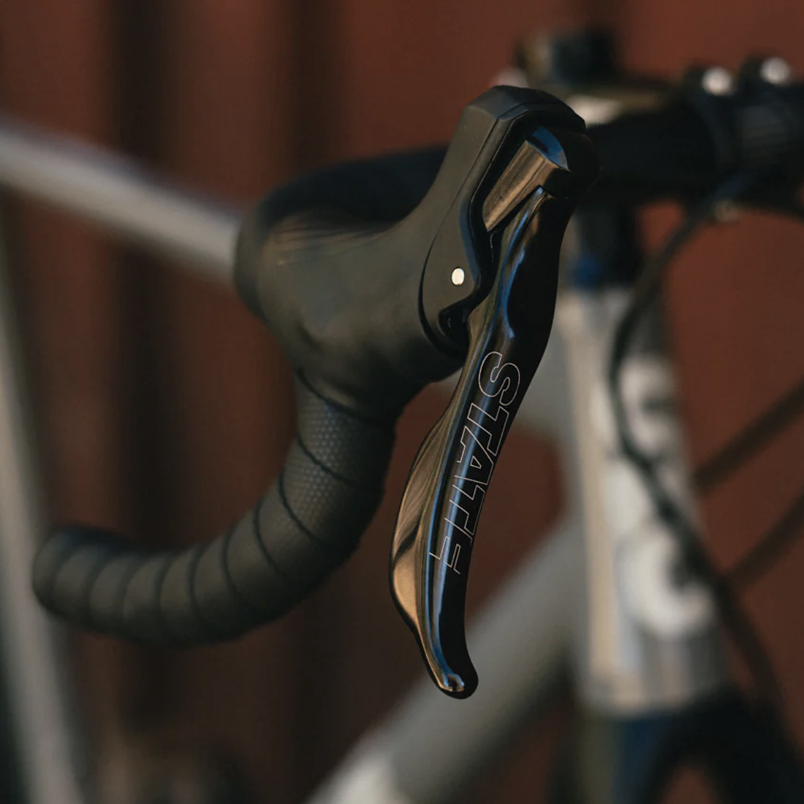 Bicicleta gravel 6061 All Road Granite Grey - 11 velocidades 9