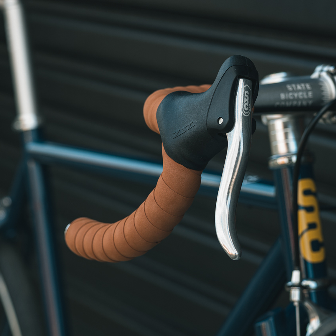 Bicicleta tracklocross 4130 Chromoly Navy Gold - Fijo y libre- Drop Bar 10