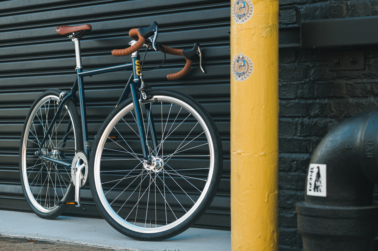 Bicicleta tracklocross 4130 Chromoly Navy Gold - Fijo y libre- Drop Bar 15