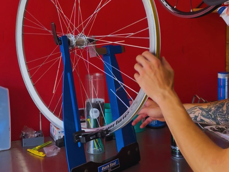 Armado de ruedas: qué es y cómo mejora tu experiencia en la bicicleta