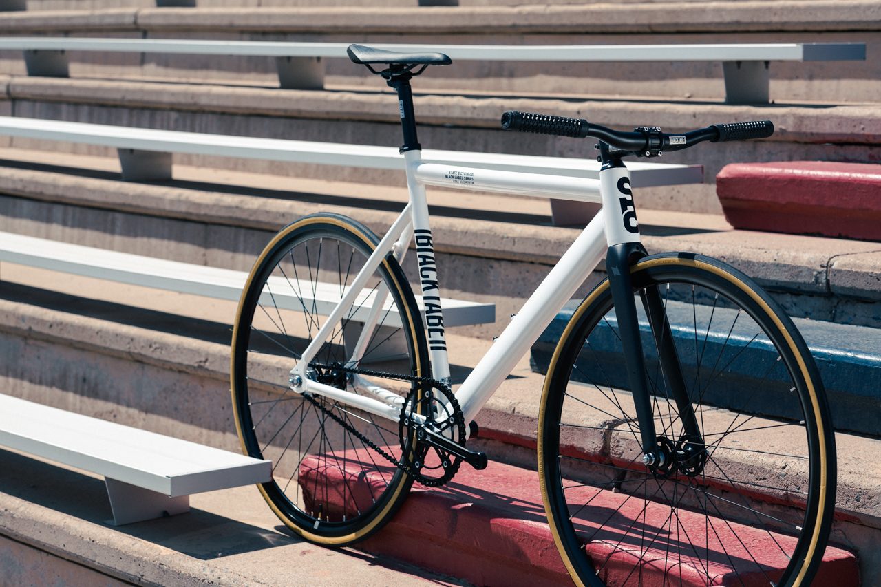 Bicicleta fixie 6061 Black Label Pearl White - 1 velocidad 7
