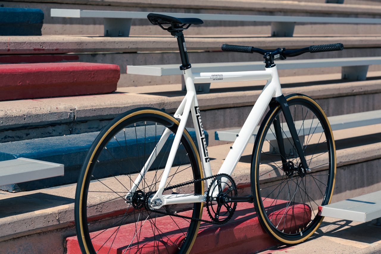 Bicicleta fixie 6061 Black Label Pearl White - 1 velocidad 9