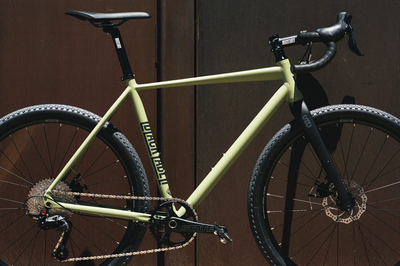 Bicicleta gravel 6061 All Road Matte Olive - 11 velocidades 24