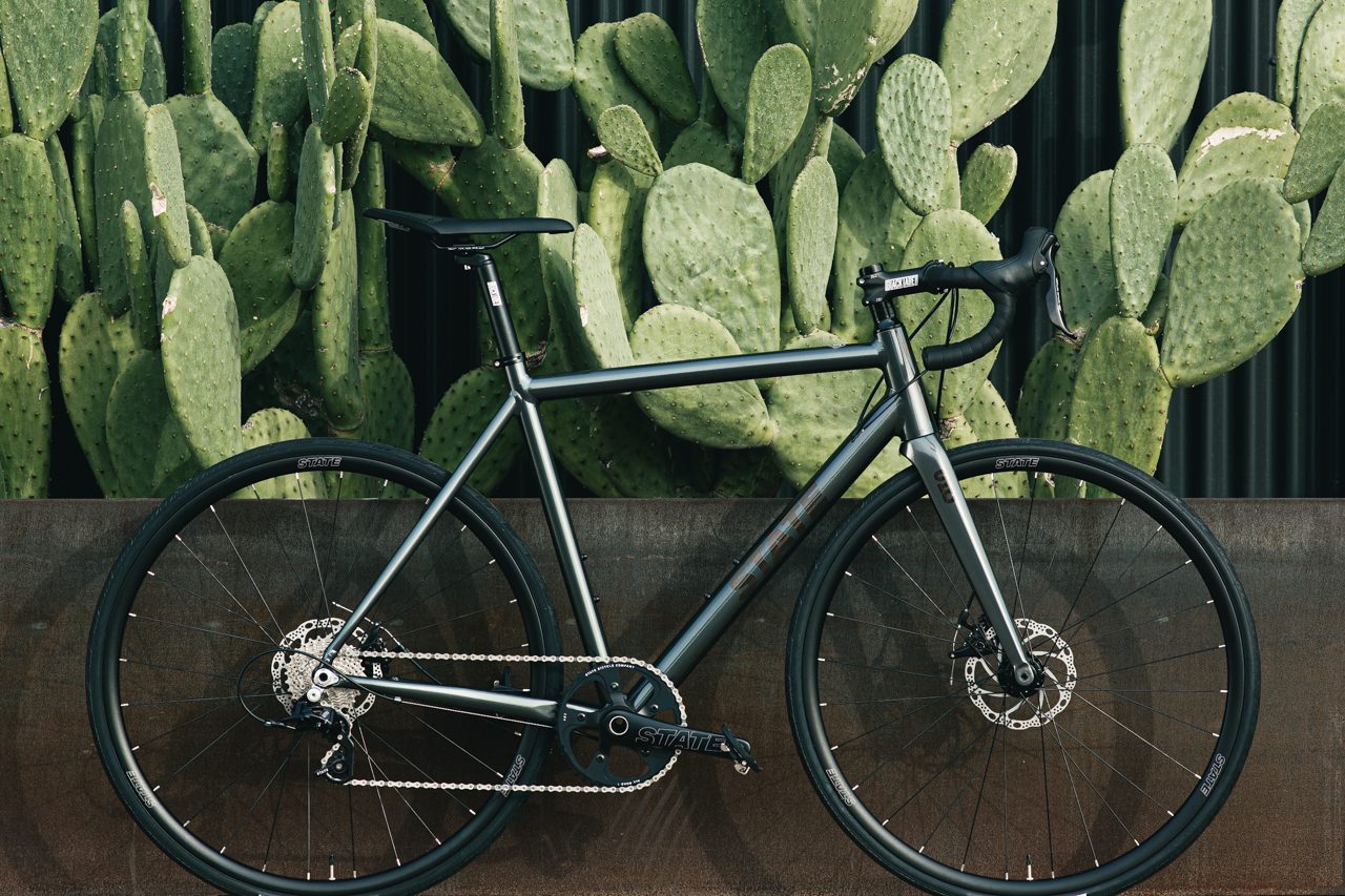 Bicicleta Endurance Undefeated Graphite - 11 velocidades 23