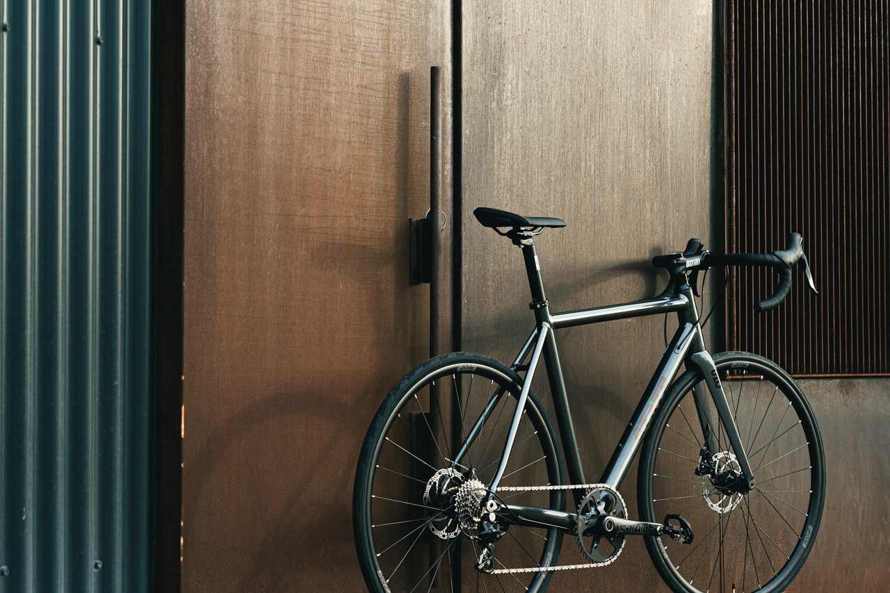 Bicicleta Endurance Undefeated Graphite - 11 velocidades 30