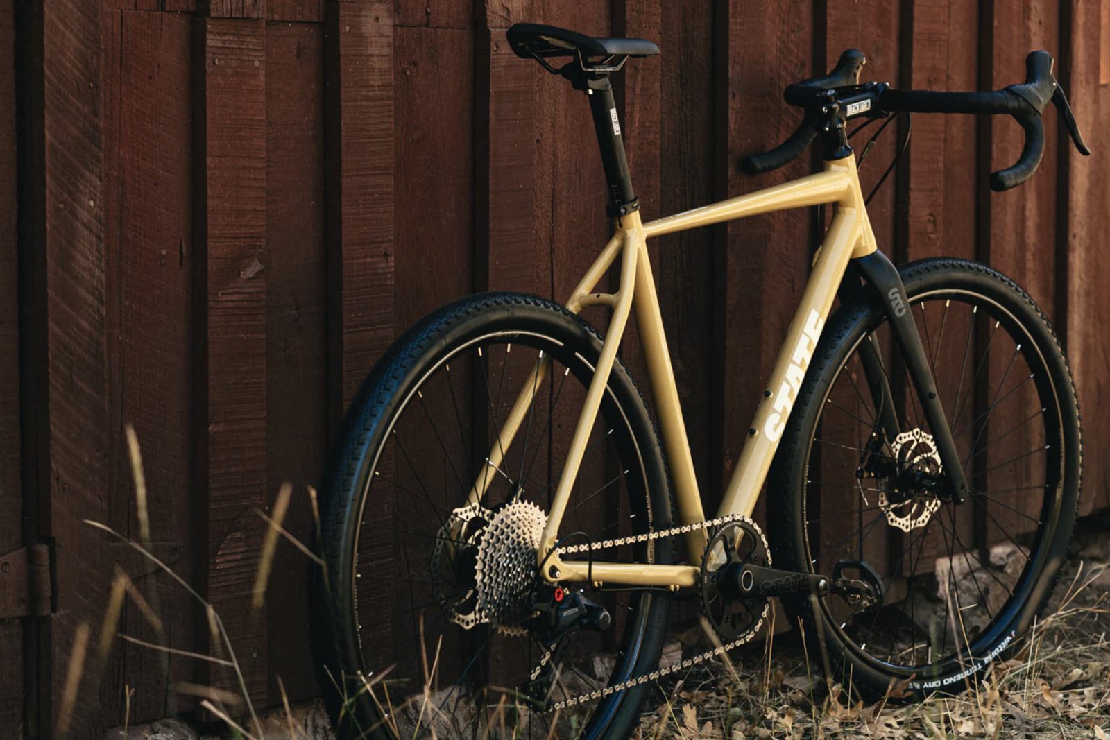 Bicicleta gravel 6061 All Road Dune Tan - 11 velocidades 11