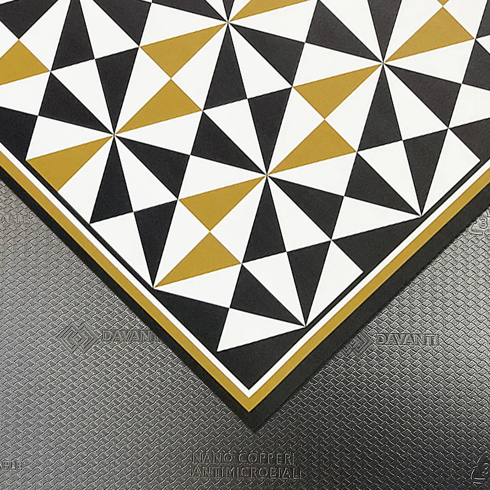 Pirámide Black Gold 11