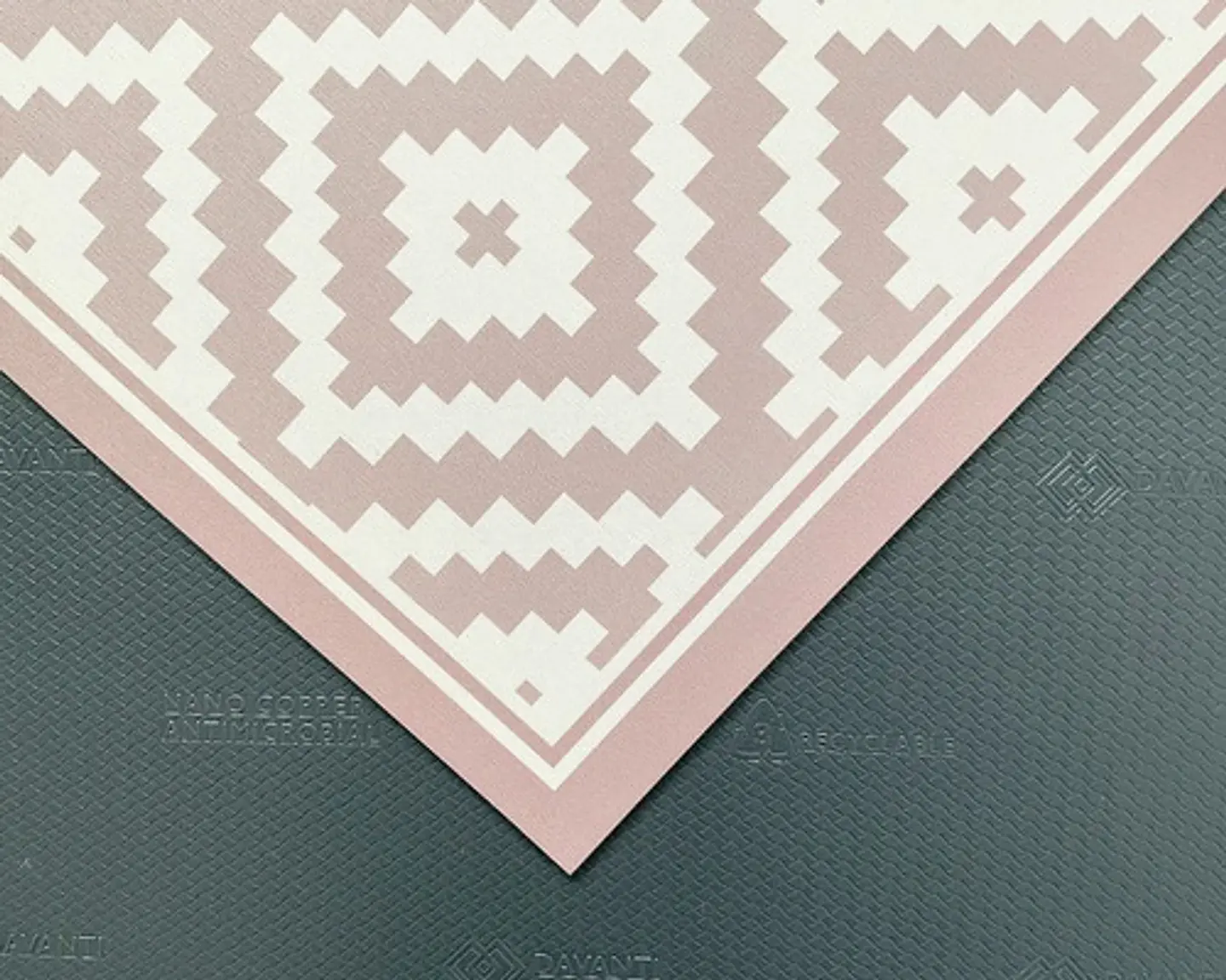 Alfombra Vinílica De Baño Davanti - Rombos Rosa 40x60cm 3