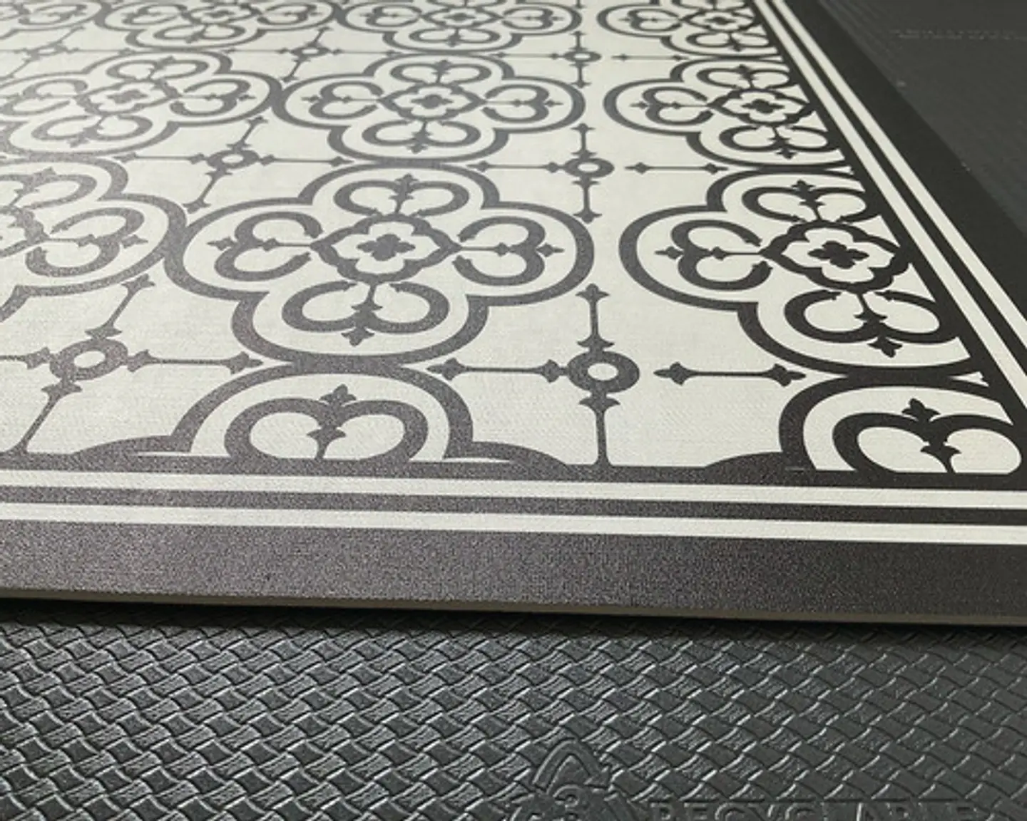 Piso Cocina Flor Árabe Negra 40 x 60 cm – Outlet 4