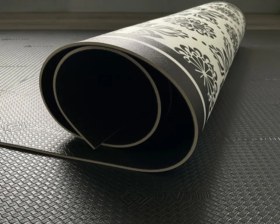 Alfombra Vinílica De Baño Davanti - Flor Hindú Negra 40x60cm 5