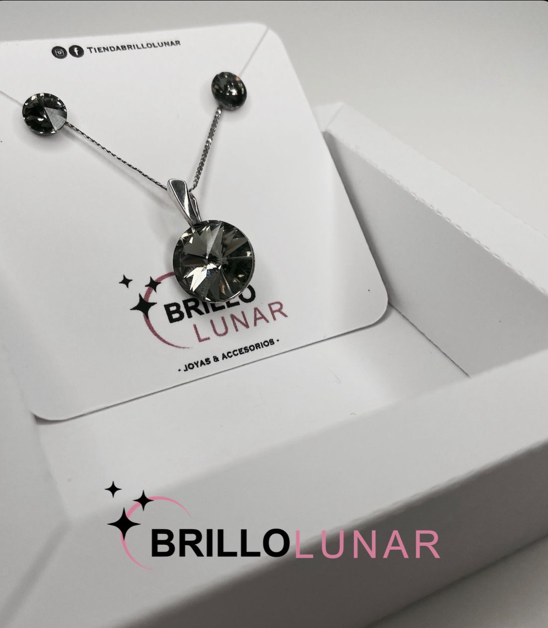 CONJUNTO CRISTAL GRISÁCEO