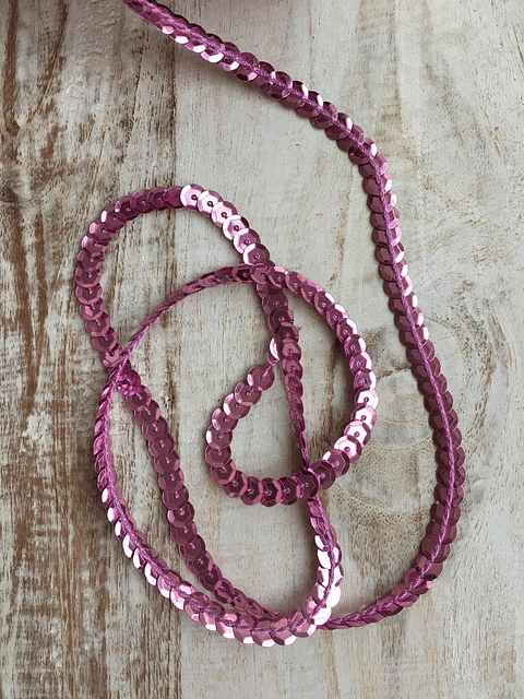 Lentejuelas hiladas 3mts