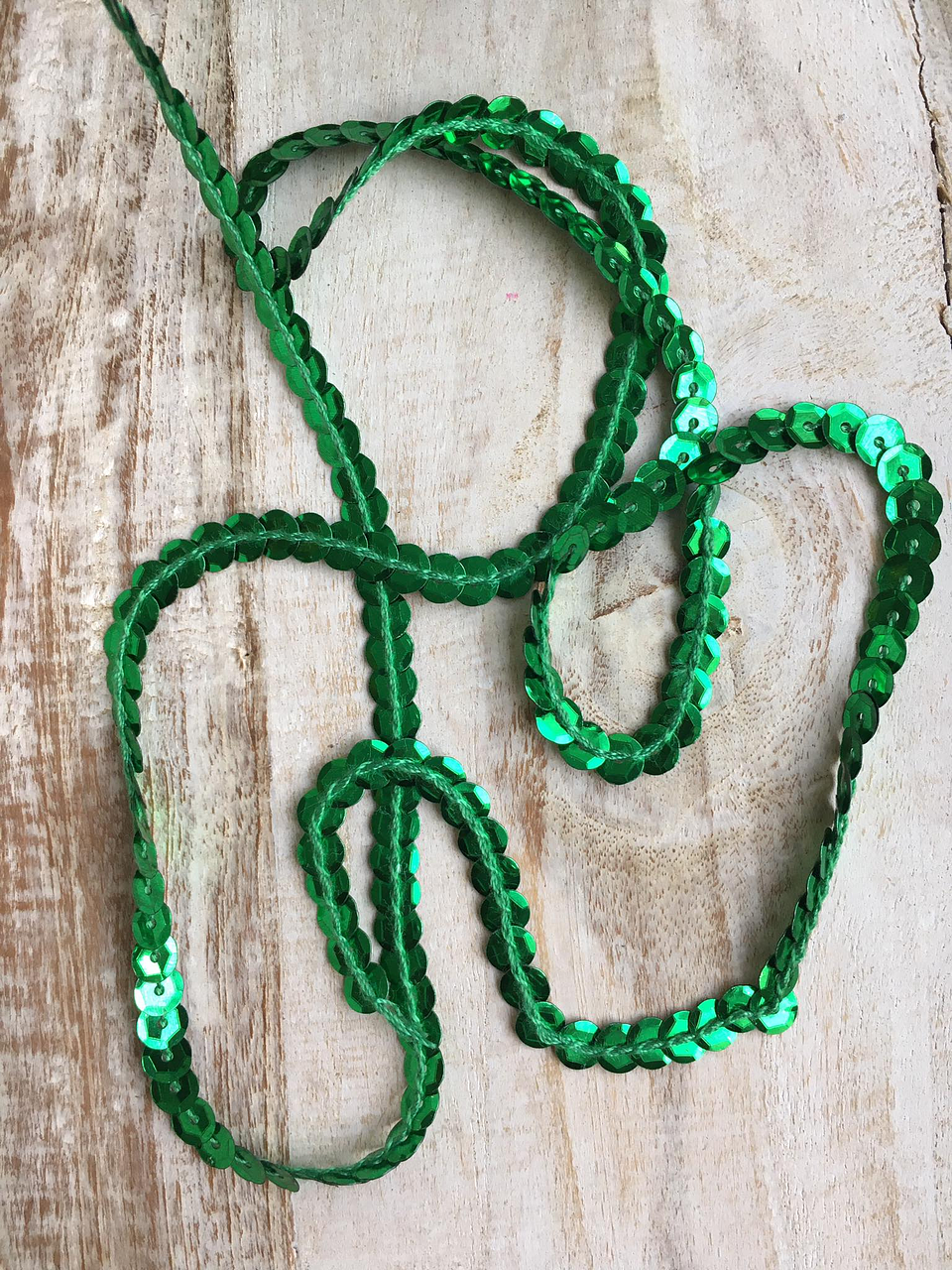 Lentejuelas hiladas 3mts 10