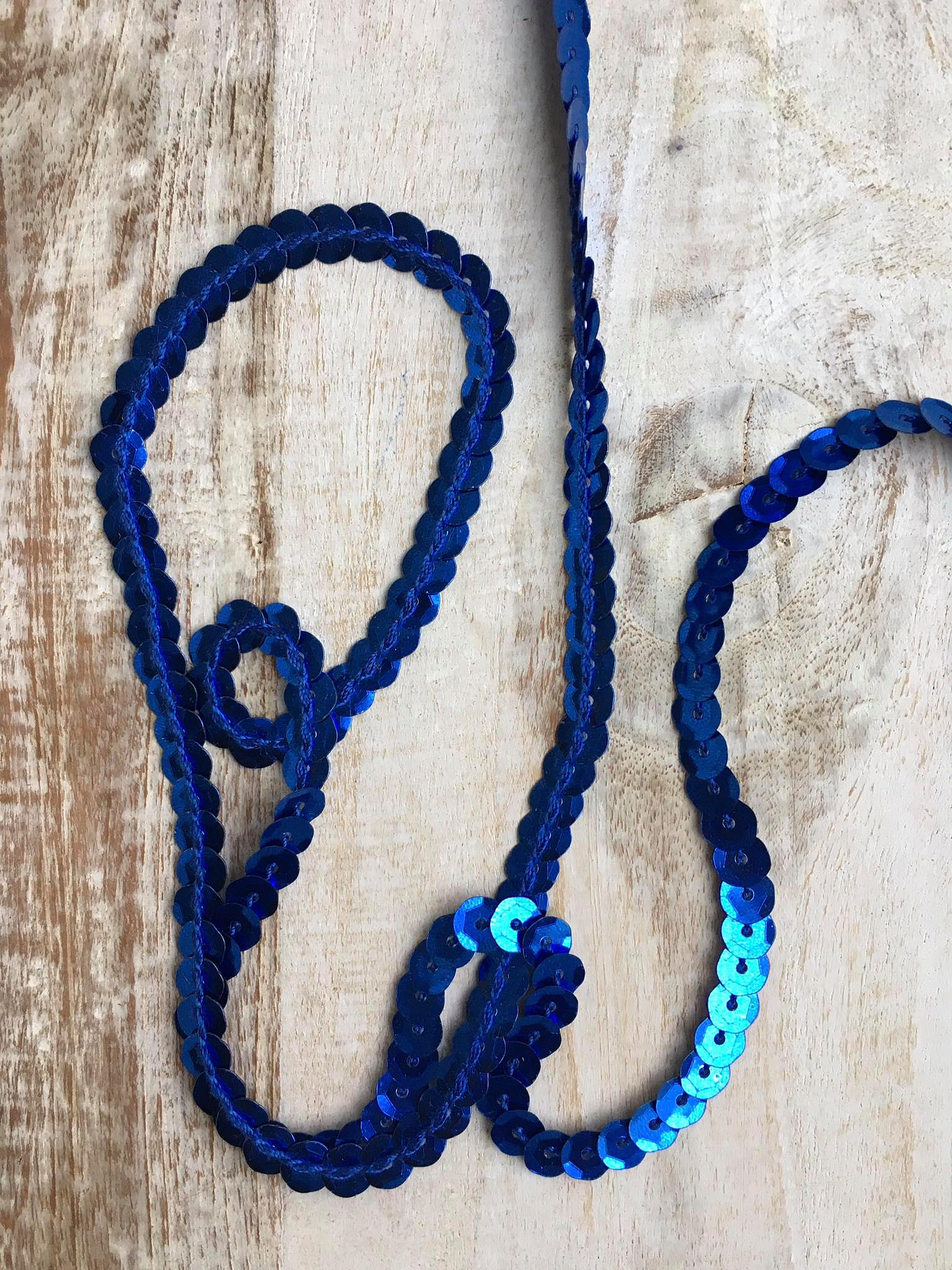 Lentejuelas hiladas 3mts 8