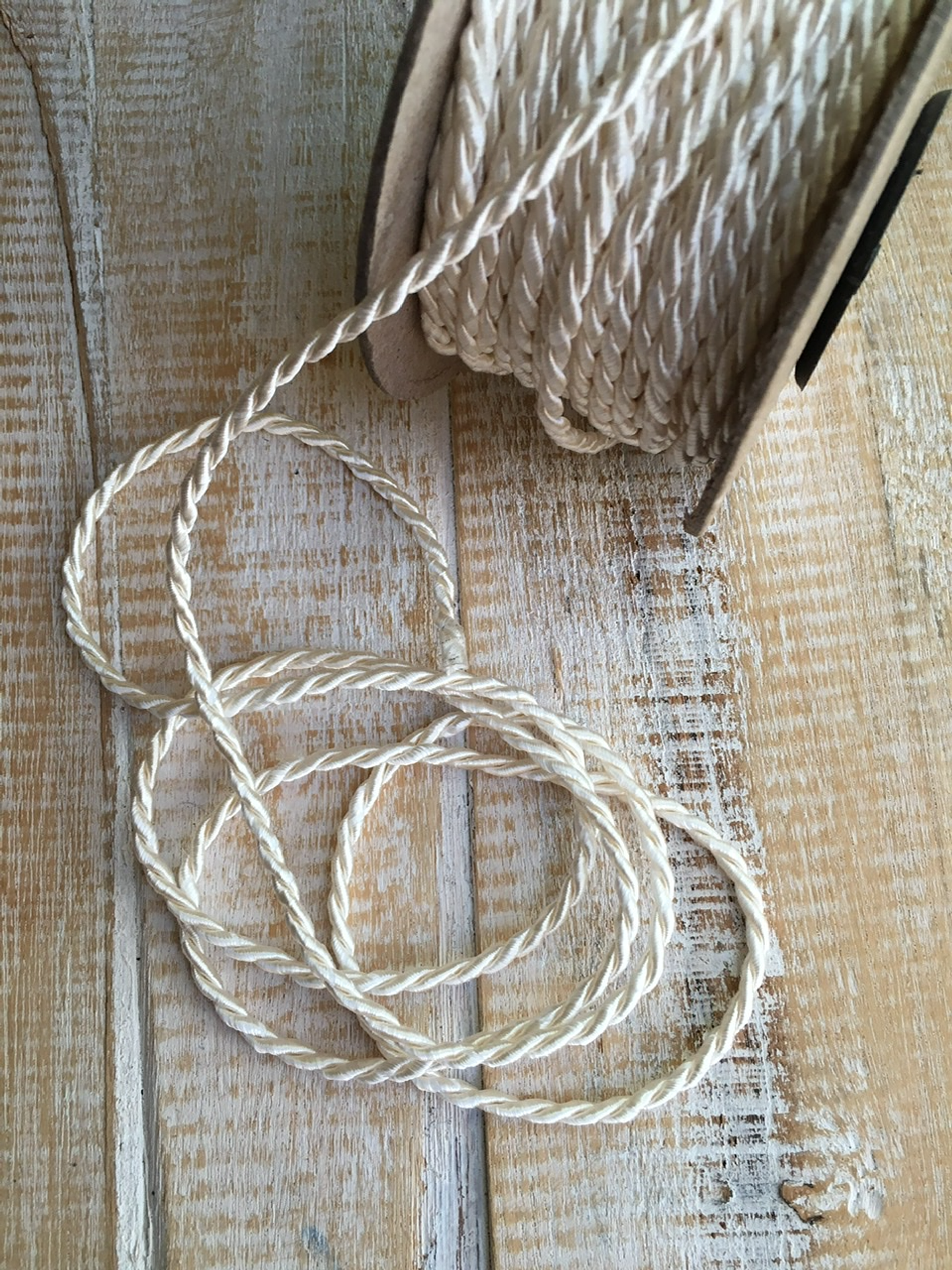 Rollo Cordón Torcido Satinado 3mm 2