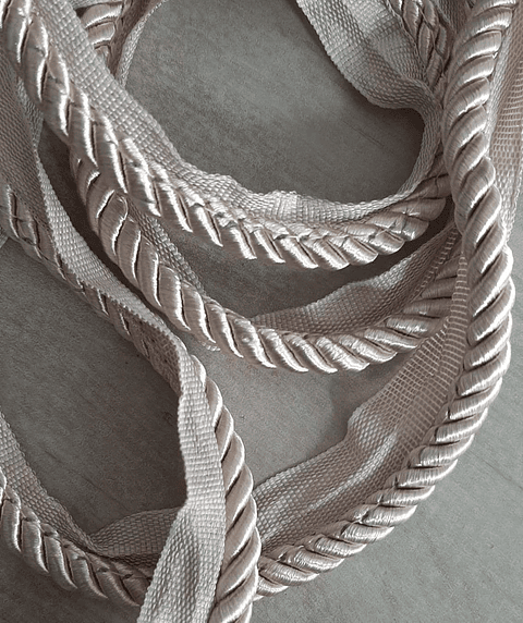 Cordón torcido satinado tapicería