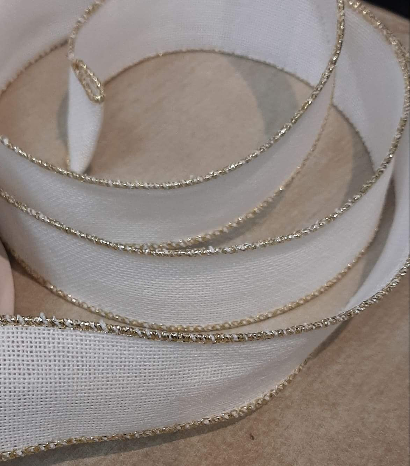 Cinta semirígida para bordar 1