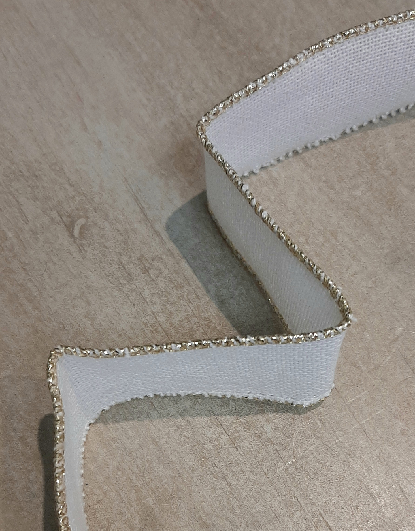 Cinta semirígida para bordar 2