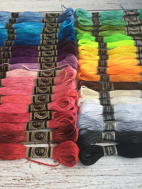 Set 40 hilos de bordar