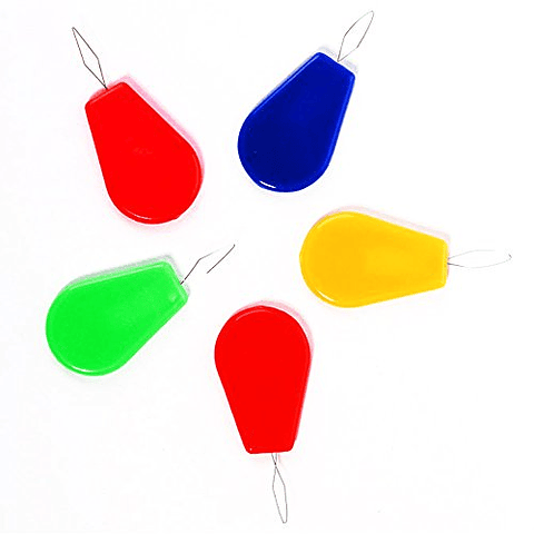 Set 4 Enhebradores plásticos