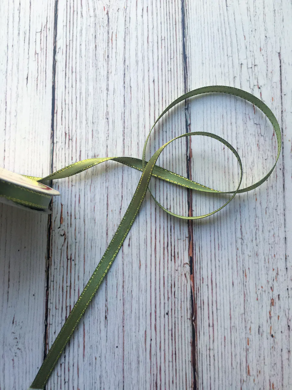 Rollo 27m Cinta Satín Lúrex 7mm 7