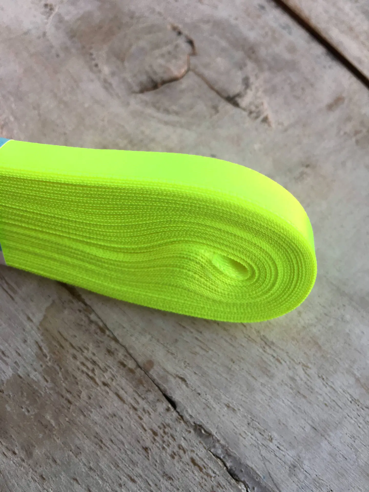 Cinta raso Neón 7mm 3
