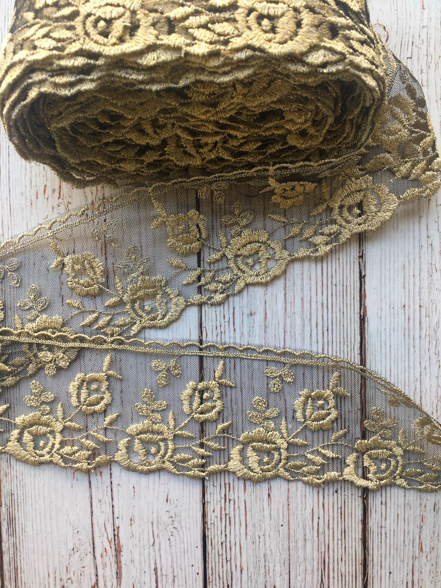 Encaje Tul Rosas por metro 1