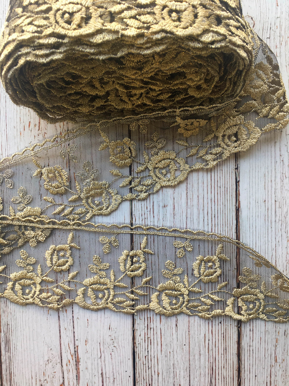 Encaje Tul Rosas por metro 1