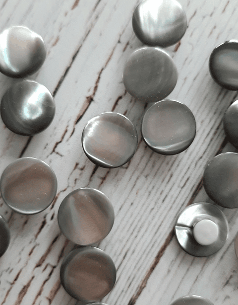 Botones Nácar Gris Pulidos 