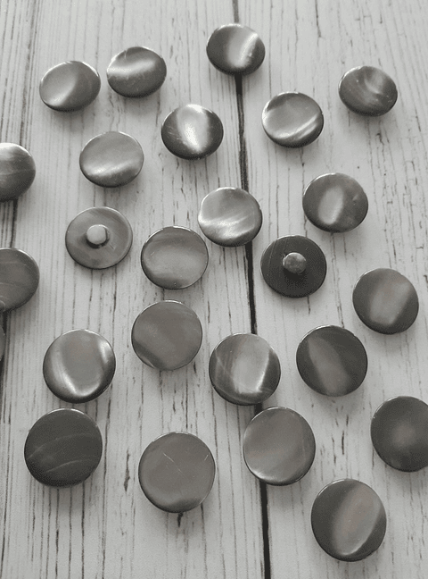 Botones Nácar Gris Pulidos 