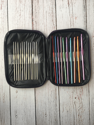Estuche set crochet metálicos 