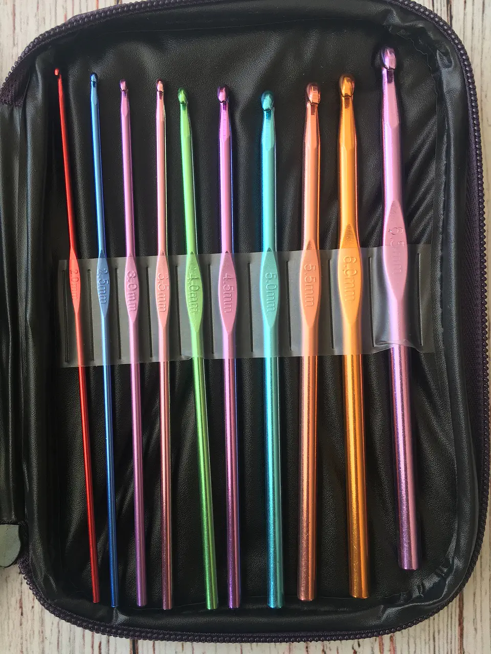 Estuche set crochet metálicos  3