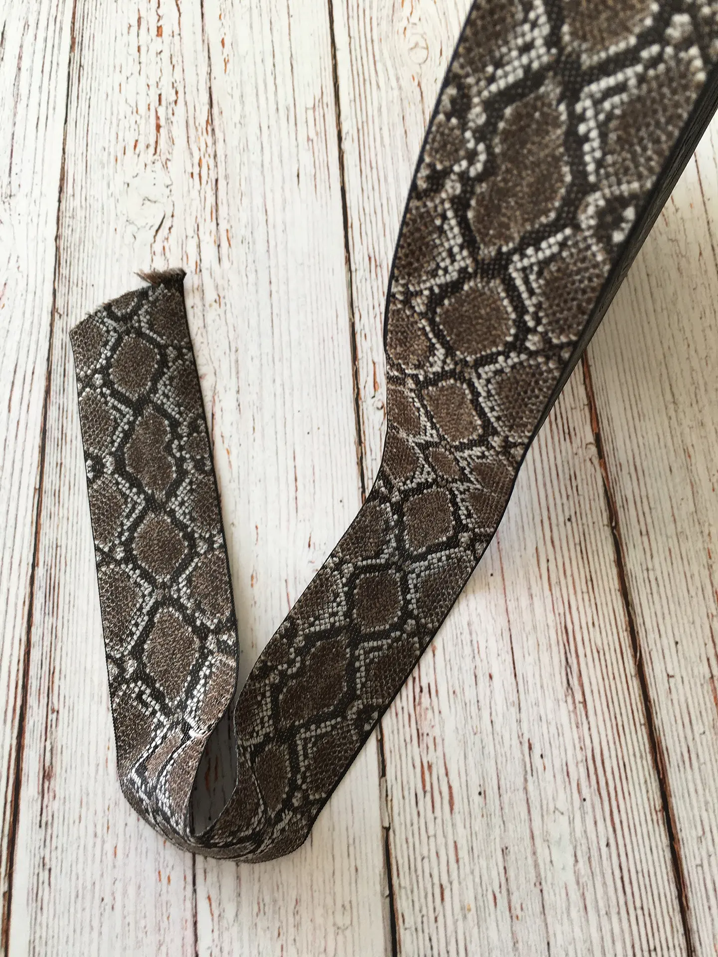 Cinta animal print Pitón por metro 1