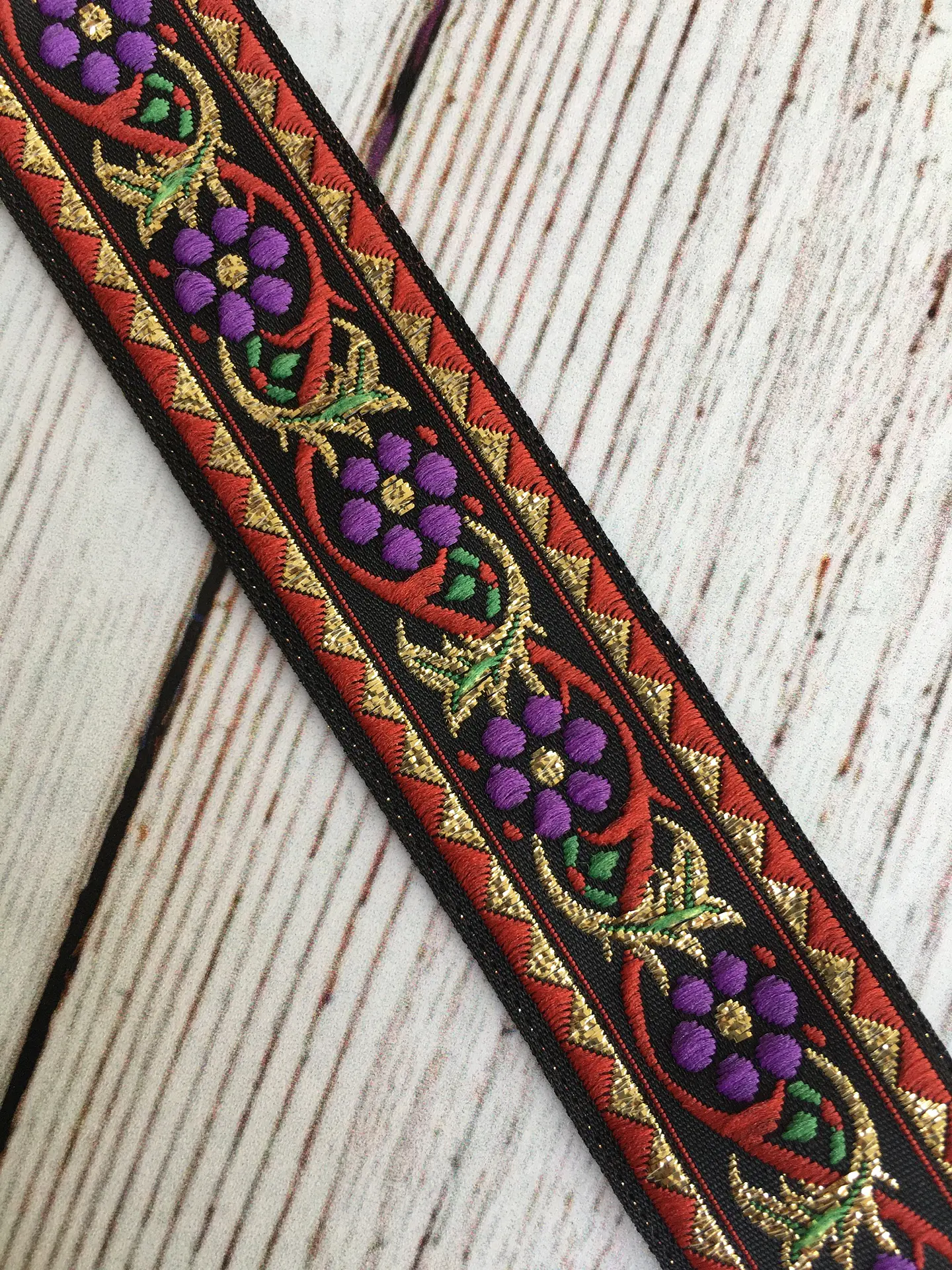 Cinta Jacquard Flores moradas por metro 2