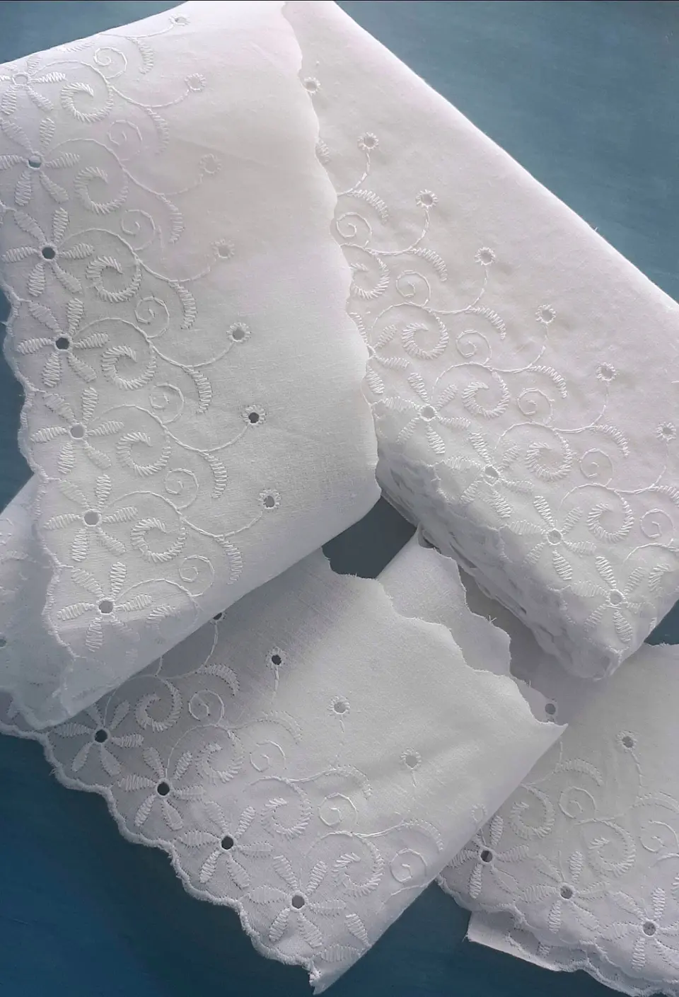 Broderie Flores 10cm por metro 1