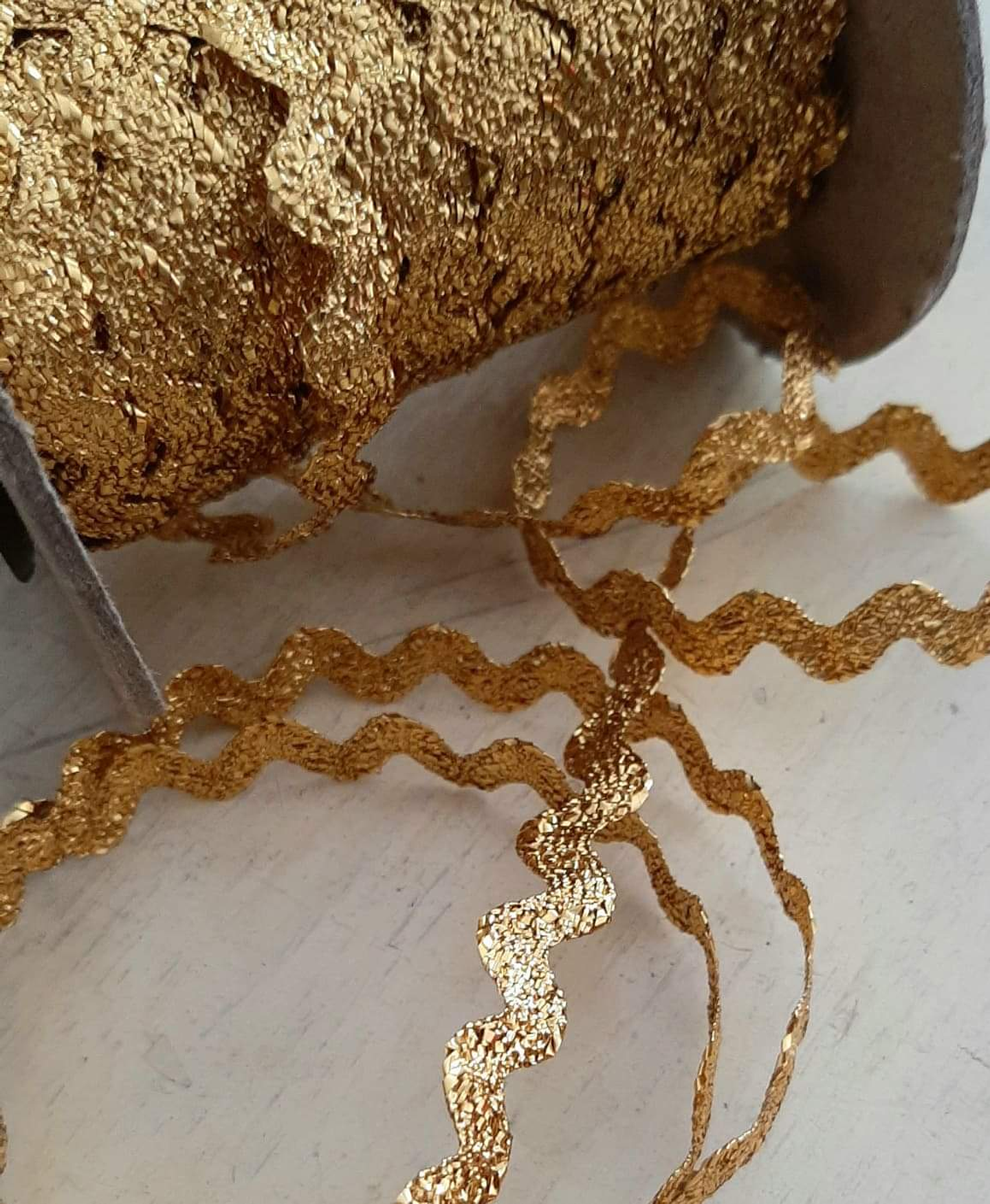 ﻿Cinta Zigzag Metalizada 5mm 3mts 2