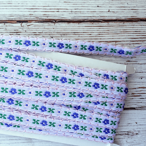 Cinta jacquard blanca flores 