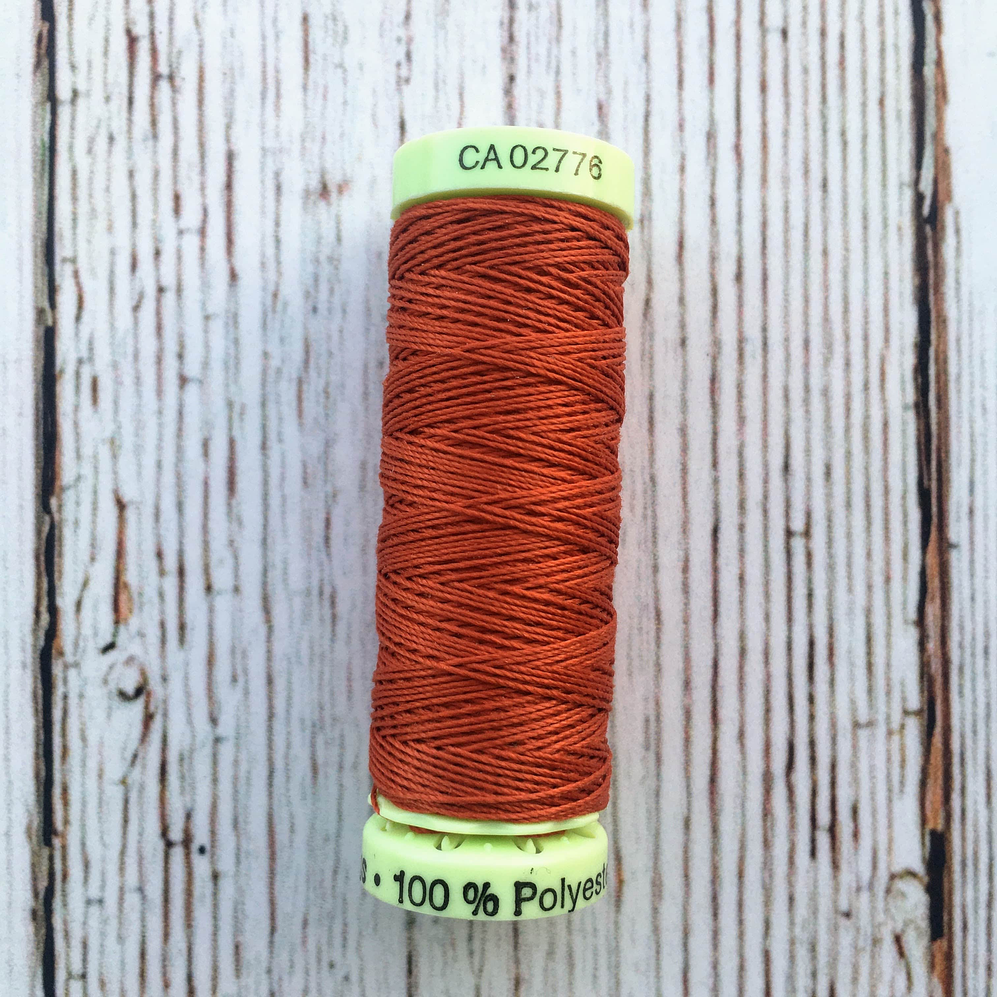 Hilo Ojales y Pespuntes Gutermann 30