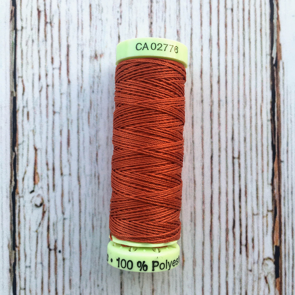 Hilo Ojales y Pespuntes Gutermann 30