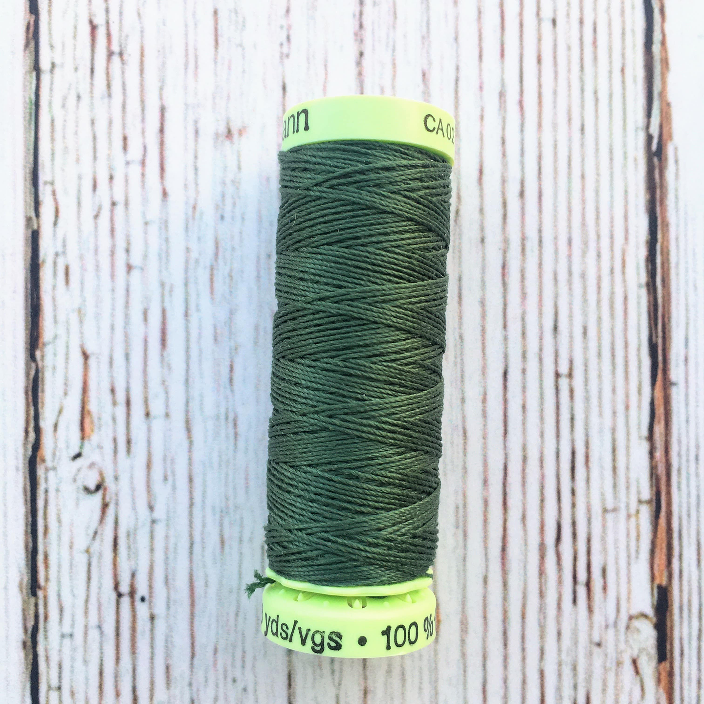 Hilo Ojales y Pespuntes Gutermann 41