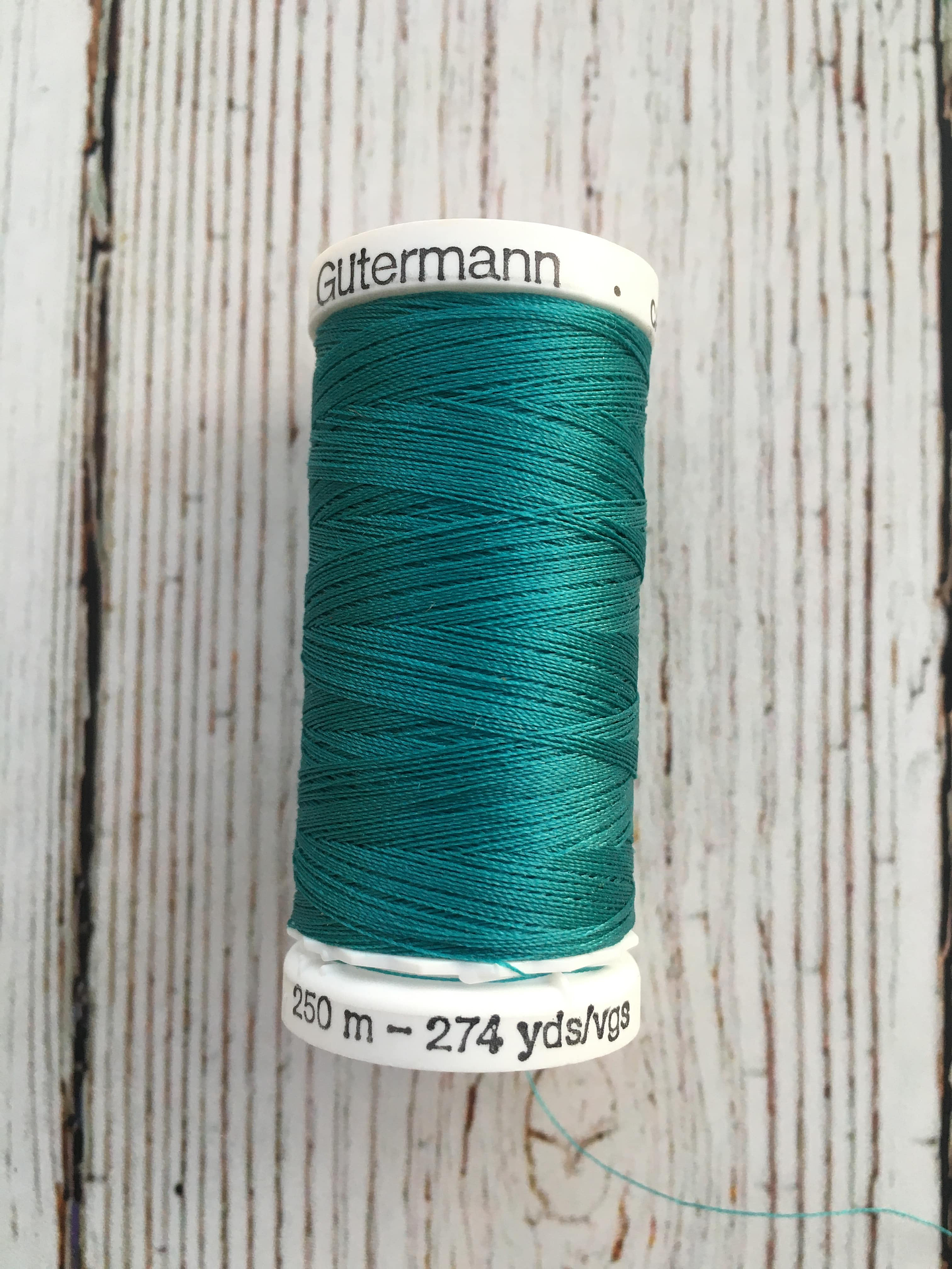 Hilo Cosetodo Gütermann 250mts 16