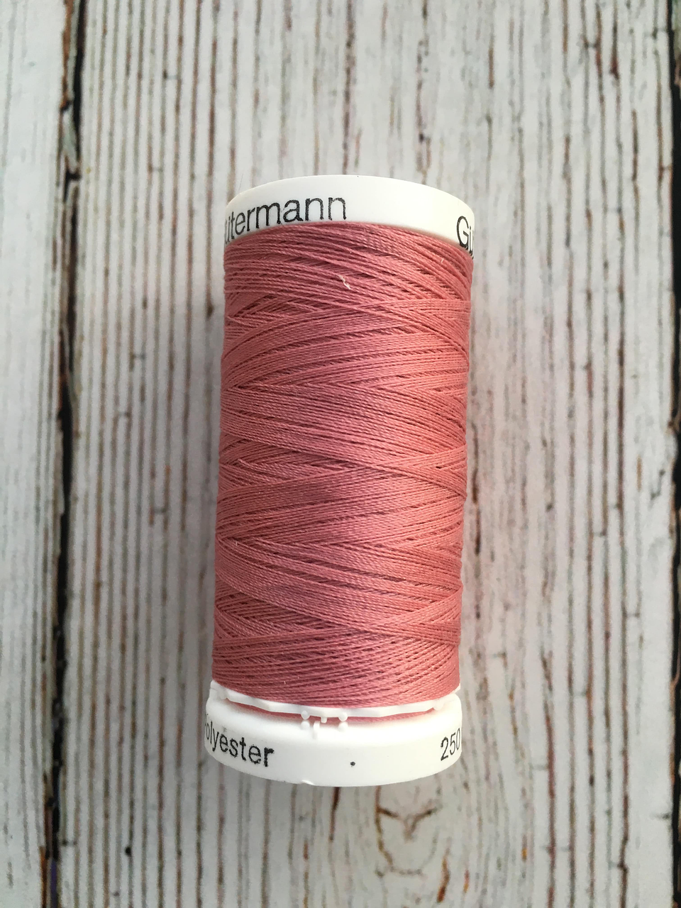 Hilo Cosetodo Gütermann 250mts 19