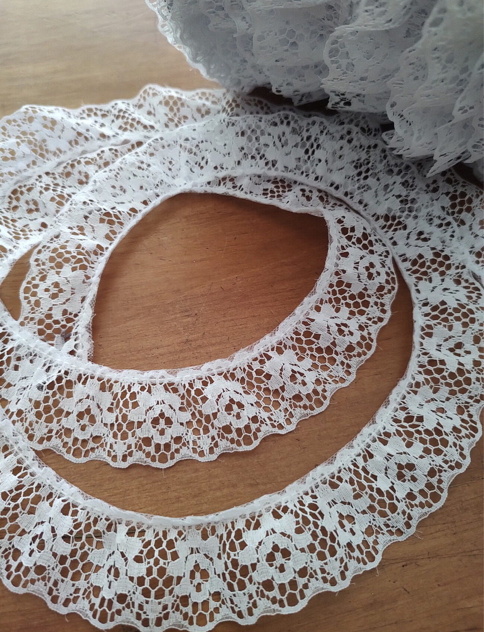 Blonda recogida Blanca 38mm 1