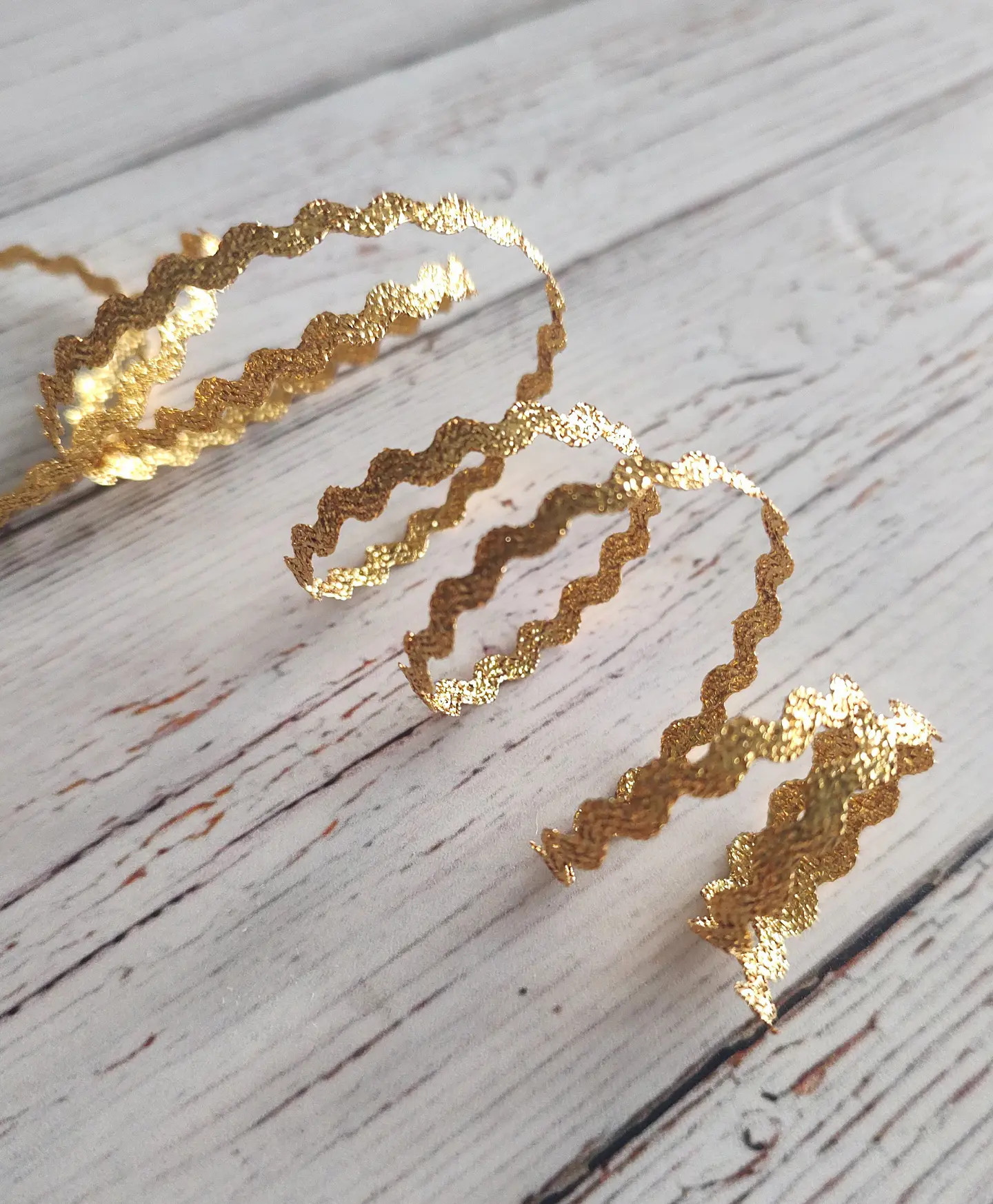 Cinta Zigzag Metalizada 4mm 3mts 1